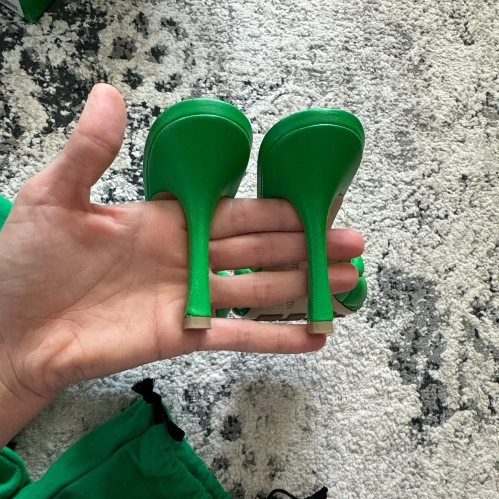 Bottega Veneta Parakeet padded Mule Heels - NWOT - Picture 3 of 9